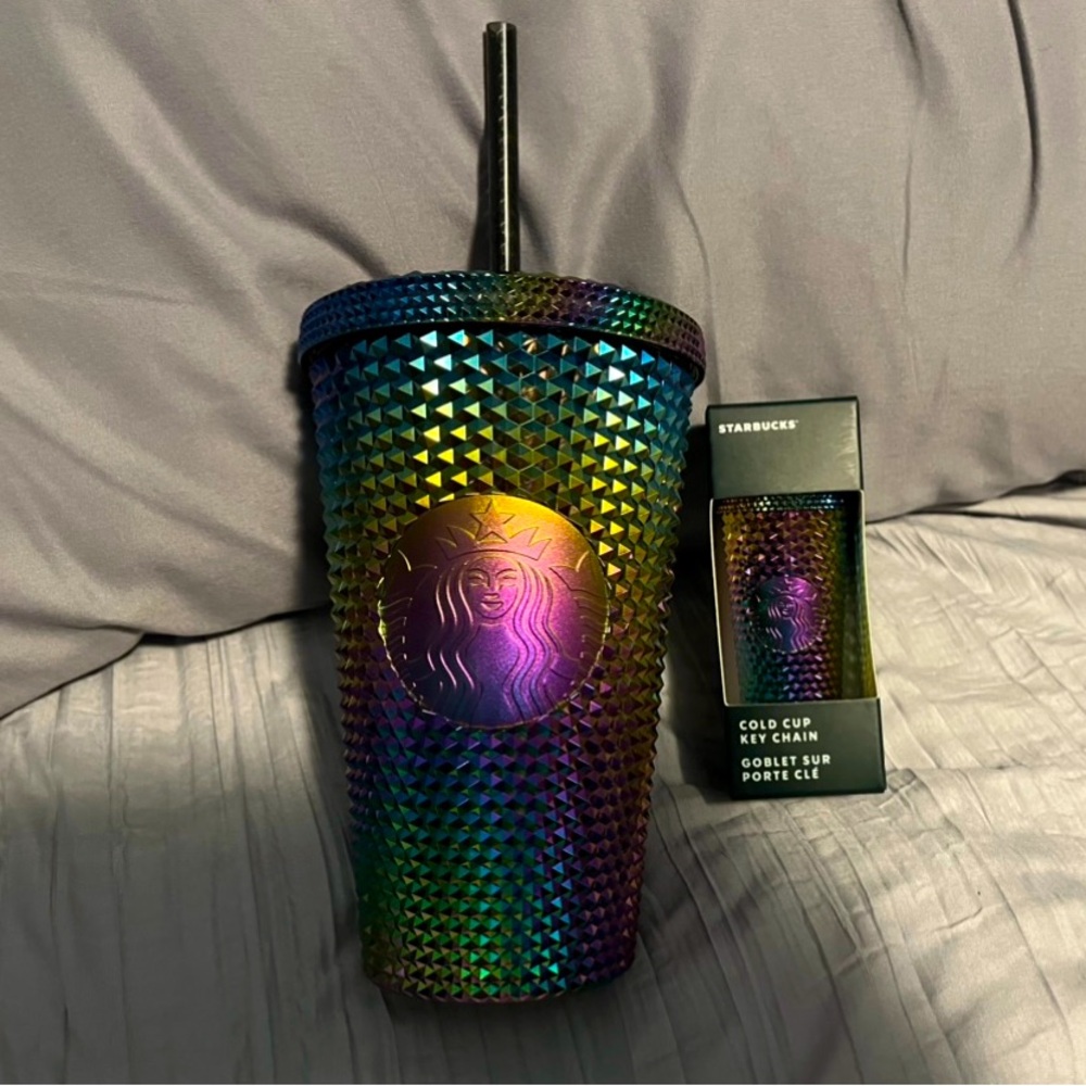 16oz Starbucks studded purple oil slick cup, with matching keychain! Brand new!